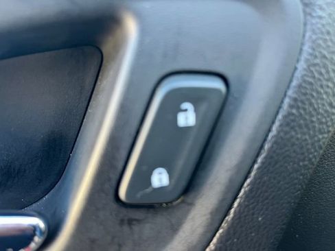 Used 2020 Chevrolet Colorado Z71 image 11