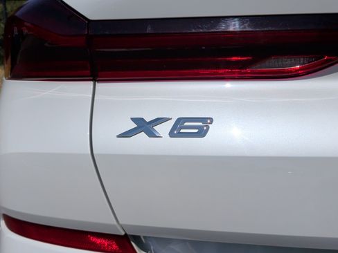 Certified 2023 BMW X6 xDrive40i w/ Executive Package AWD/4WD image 12