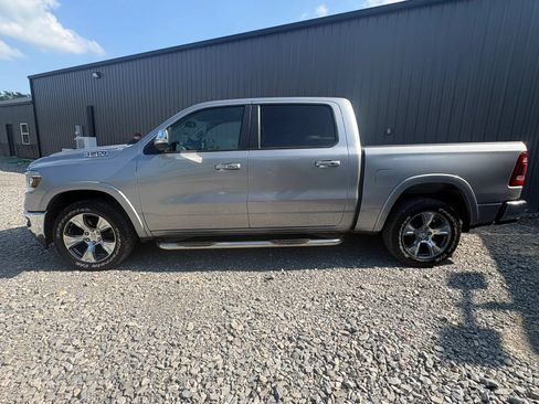 Used 2019 RAM 1500 Laramie AWD/4WD image 8