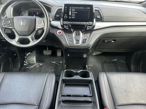 Certified 2023 Honda Odyssey Sport image 13