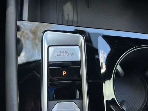 New 2026 Volkswagen Atlas Cross Sport SEL image 27