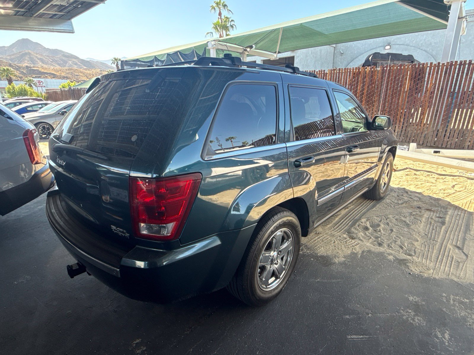 Used 2006 Jeep Grand Cherokee Limited AWD/4WD image 7