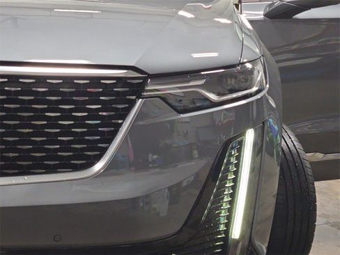 Used 2022 Cadillac XT6 Premium Luxury image 33