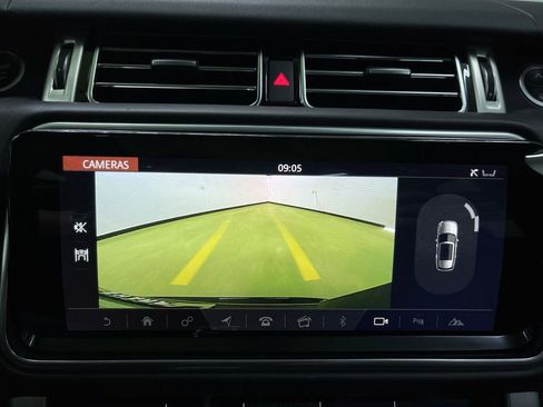 Used 2020 Land Rover Range Rover HSE image 22
