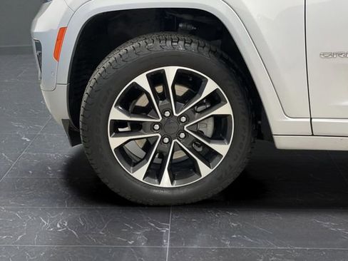 Used 2021 Jeep Grand Cherokee L Overland image 41