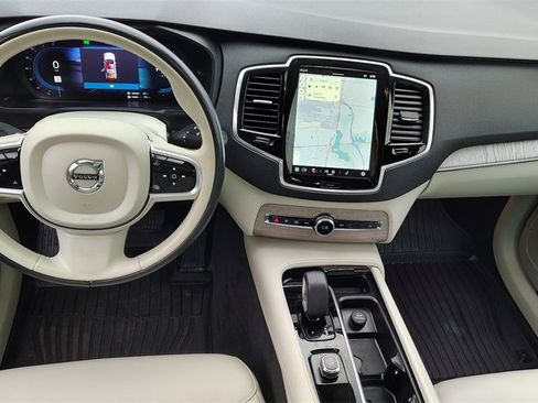 Certified 2024 Volvo XC90 T8 Plus w/ Protection Package Premier image 12