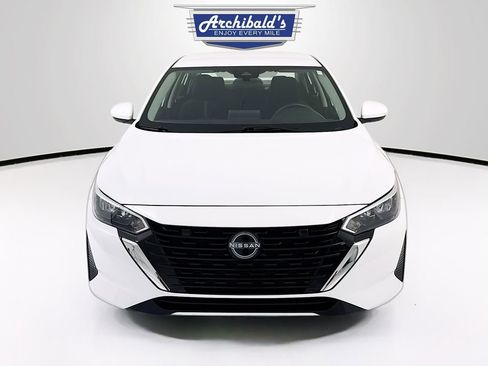 Used 2025 Nissan Sentra SV FWD image 2