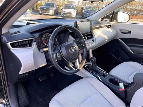 Used 2022 Toyota Corolla Cross LE FWD image 8