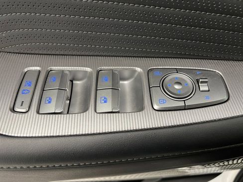 Used 2024 Hyundai Palisade Calligraphy image 12