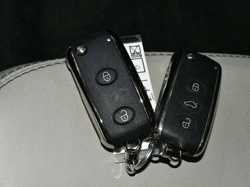 Used 2008 Bentley Flying Spur Flying Spur image 97