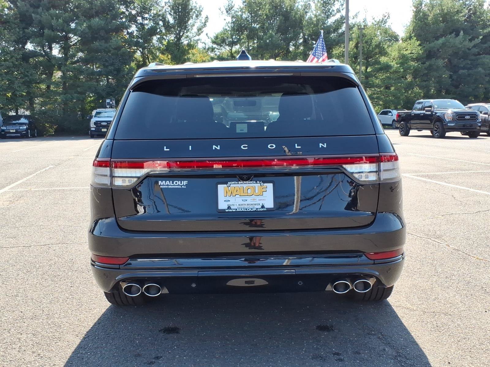 Used 2025 Lincoln Aviator Reserve w/ Equipment Group 201A AWD/4WD image 6