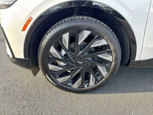 New 2026 Lincoln Nautilus Reserve image 9