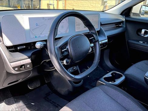 Certified 2024 Hyundai Ioniq 5 SE RWD image 9