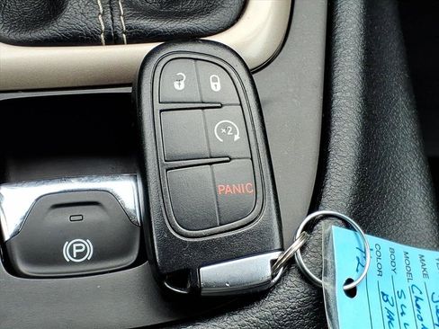 Used 2015 Jeep Cherokee Limited w/ Trailer Tow Group image 26