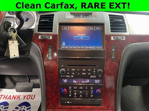 Used 2011 Cadillac Escalade EXT Luxury image 16