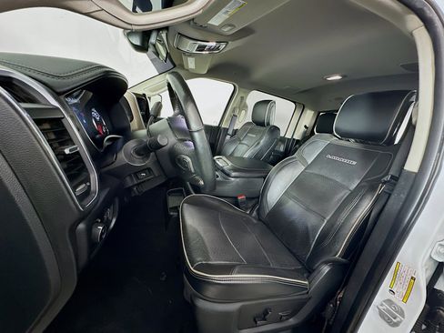 Used 2024 RAM 2500 Laramie image 13