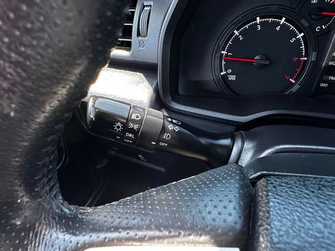 Used 2020 Toyota 4Runner SR5 AWD/4WD image 33