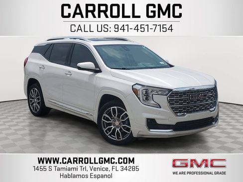 Used 2022 GMC Terrain Denali w/ Denali Premium Package AWD/4WD image 1