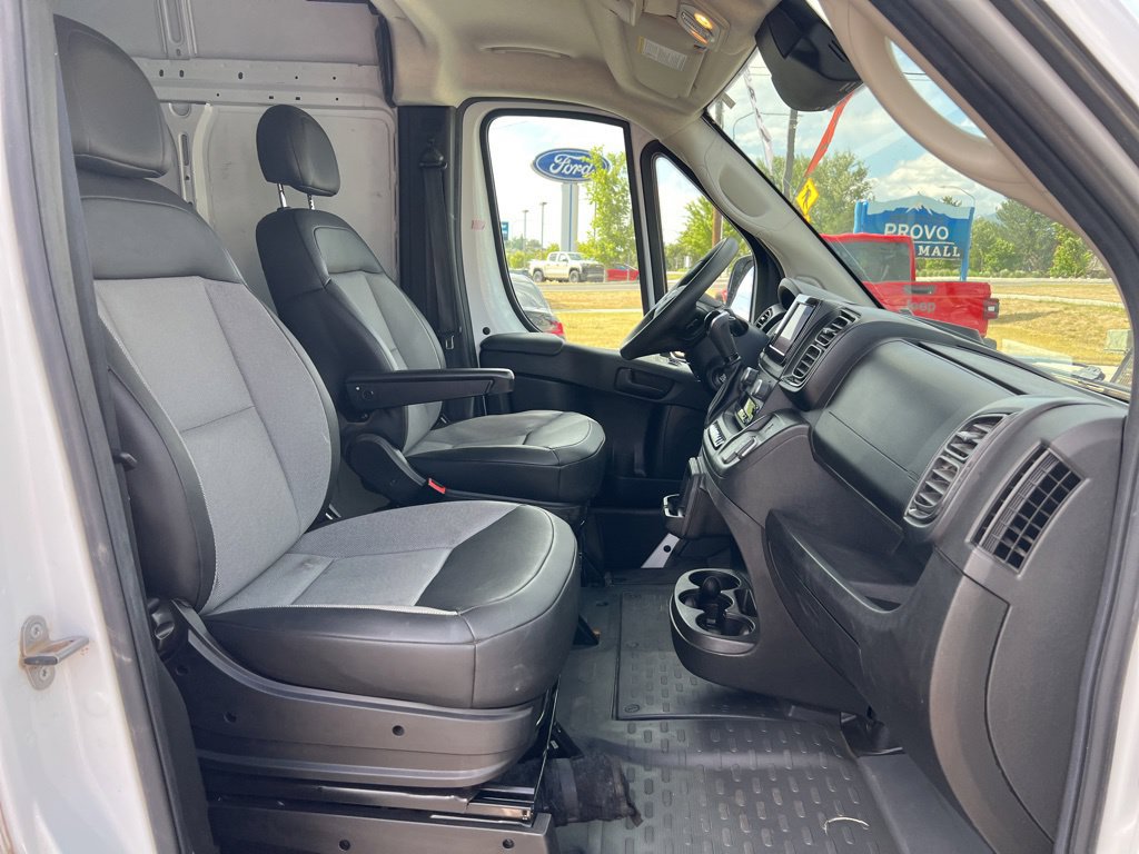 Used 2024 RAM ProMaster 2500 w/ Convenience Group FWD image 14