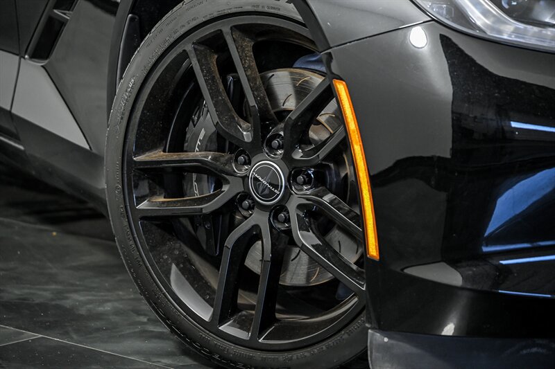 Used 2014 Chevrolet Corvette Stingray Convertible w/ 3LT Preferred Equipment Group RWD image 3