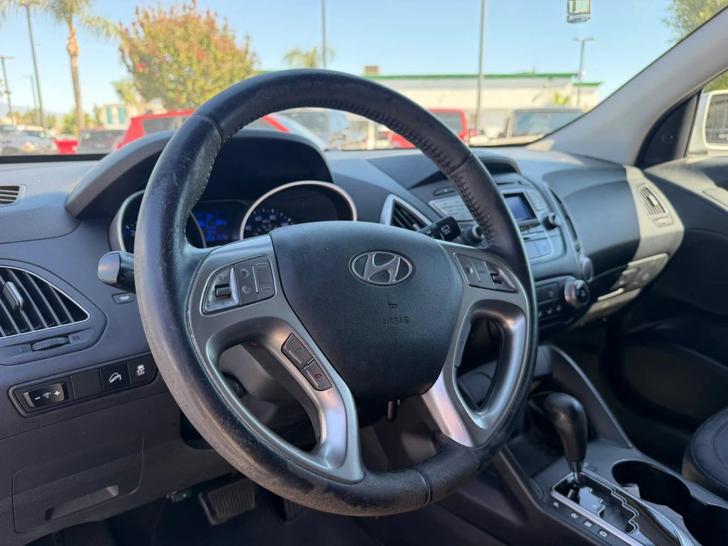 Used 2012 Hyundai Tucson GLS FWD image 11