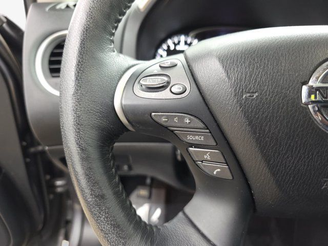 Used 2018 Nissan Pathfinder Platinum FWD image 14