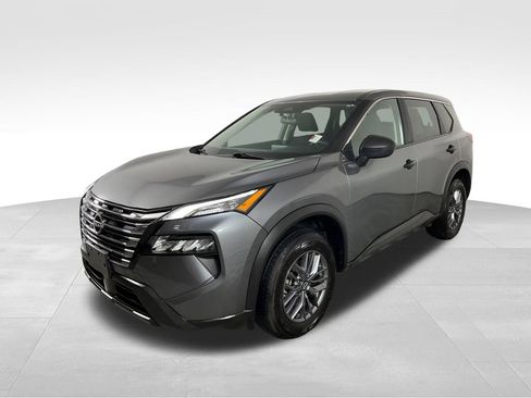 Used 2024 Nissan Rogue S AWD/4WD image 4