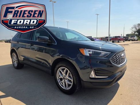 Used 2023 Ford Edge SEL w/ Convenience Package AWD/4WD image 3