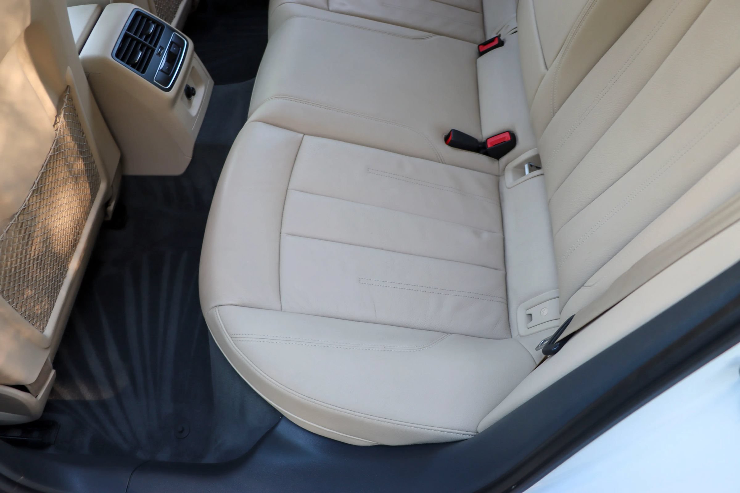 Used 2018 Audi A4 2.0T Ultra Premium w/ Convenience Package FWD image 18