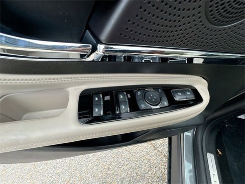 New 2026 Lincoln Corsair Premiere image 13