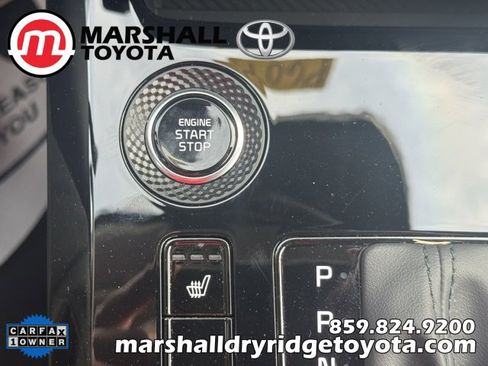 Used 2025 Kia Niro EX image 23