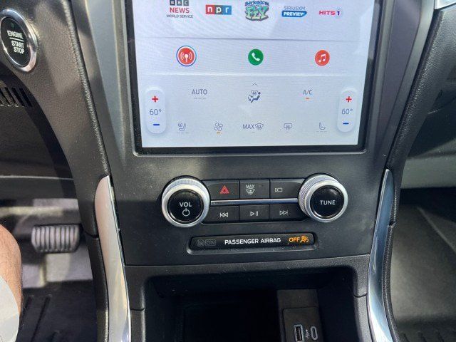 Used 2022 Ford Edge Titanium AWD/4WD image 17