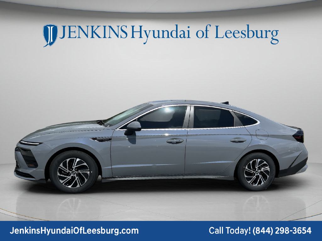 New 2026 Hyundai Sonata Blue FWD image 10