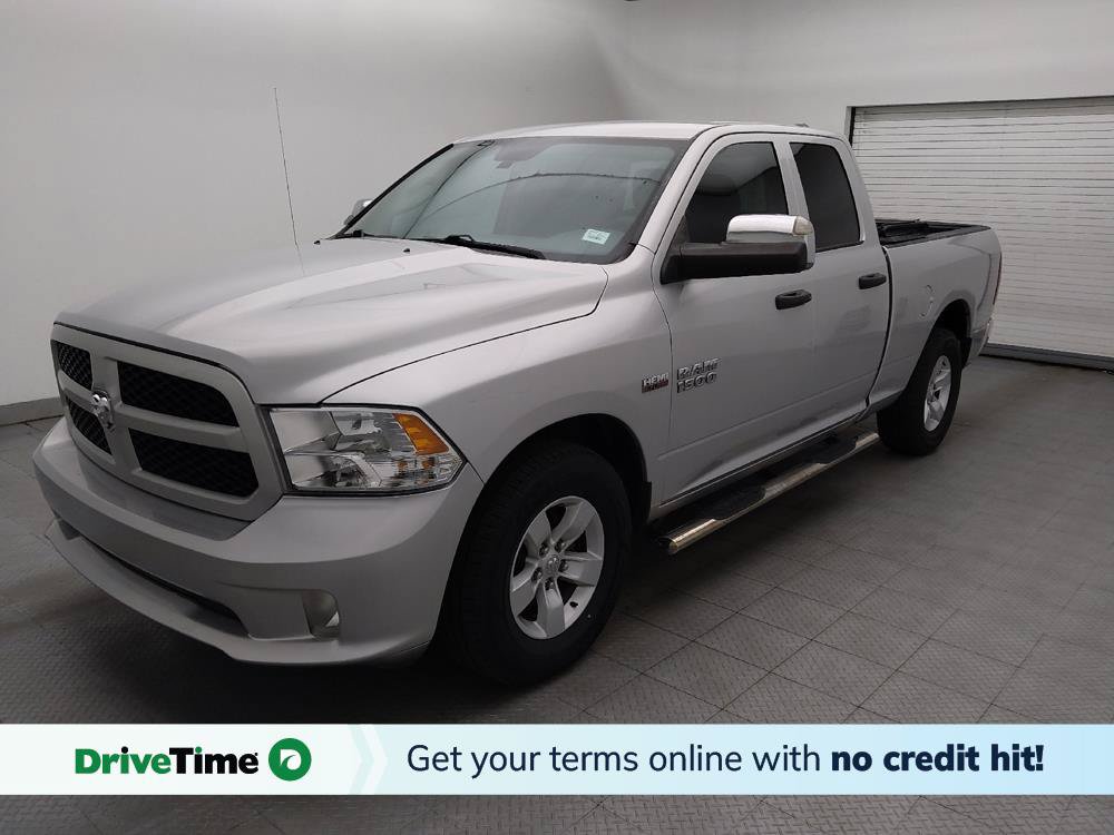 Used 2017 RAM 1500 Express RWD image 1