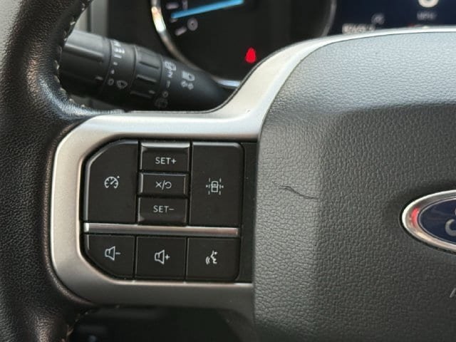 Used 2024 Ford Expedition XLT RWD image 14
