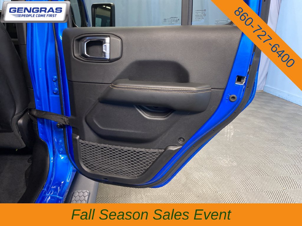Used 2024 Jeep Wrangler Unlimited Sahara w/ Safety Group AWD/4WD image 40