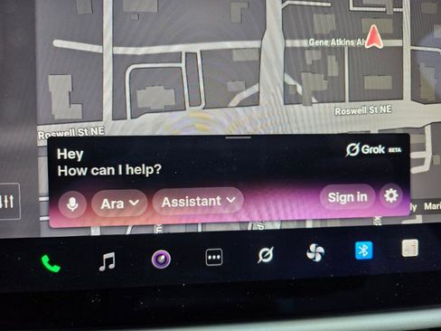 Used 2022 Tesla Model X image 42