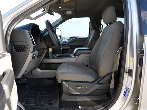 Used 2017 Ford F250 XLT w/ XLT Premium Package image 18