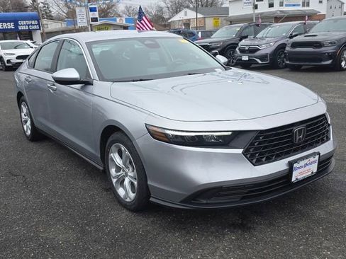 Used 2024 Honda Accord LX image 2