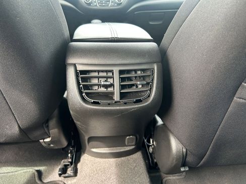 Used 2024 Chevrolet Malibu LT image 24