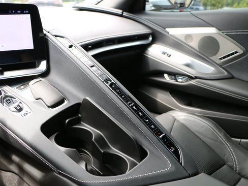 Used 2024 Chevrolet Corvette Stingray Preferred Cpe w/ Z51 Performance Package RWD image 25