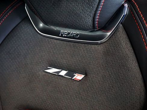 Used 2023 Chevrolet Camaro ZL1 image 77