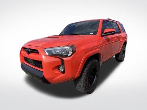 Used 2024 Toyota 4Runner TRD Off-Road Premium w/ Moonroof Package AWD/4WD image 2