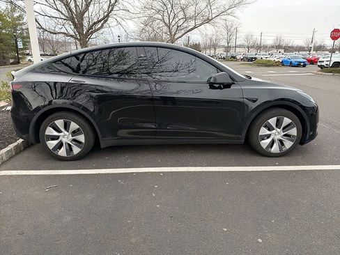 Used 2023 Tesla Model Y Long Range image 5