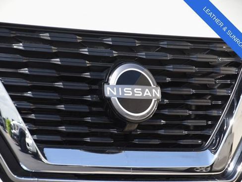 Used 2023 Nissan Rogue SV w/ SV Premium B Package AWD/4WD image 14