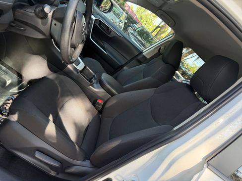 Used 2025 Toyota RAV4 LE image 21
