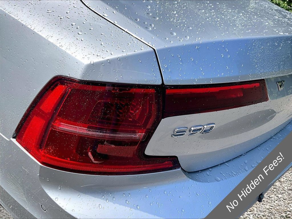 Used 2017 Volvo S90 T6 Inscription w/ Vision Package AWD/4WD image 27