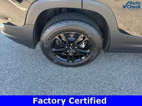 Certified 2022 GMC Terrain AT4 w/ Infotainment Package II image 9