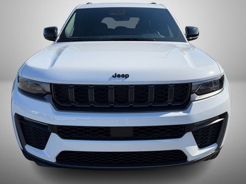 New 2026 Jeep Grand Cherokee Limited w/ Limited Altitude Package image 10