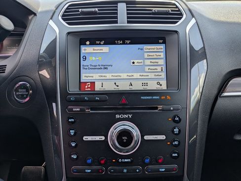 Used 2018 Ford Explorer Limited w/ Equipment Group 301A image 12